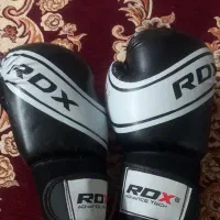 دستکش بوکس ورزشی