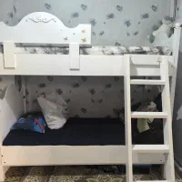 تخت دو طبقه