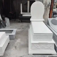 سنگ مزار دوستوندی