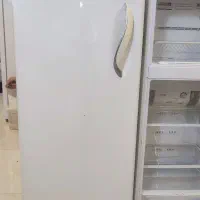 تمام فریزر.|یخچال و فریزر|قرق, |دیوار