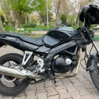 سوزوکی بنلی ان اس ۲۰۰ ۲۵۰