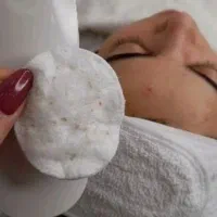 مدل فشیال و پاکسازی پوست بصورت حرفه ای