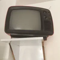 تلویزیون آنتیک برای دکور