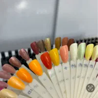 لاکژل مناسب کار سالنی|آرایشگاه و سالن‌های زیبایی|لاهیجان, شقایق|دیوار