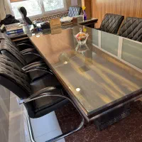 میز کنفرانس