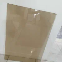 شیشه روی میزی.  6. میل. ابعاد 63 ×90