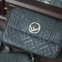 تعدادی کیف برند وکتونی بچگانه اورجینال