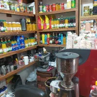 فروشنده خانم