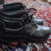 کفش ایمنی و لباس کار