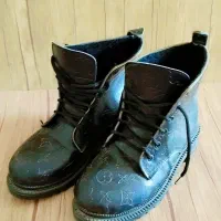 فروش چند جفت کفش بچگانه