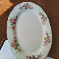 دیس گل سرخی واستکان چای خوری