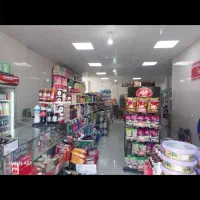 مغازه 100متری