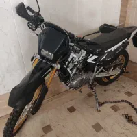 موتور سیکلت روان 200