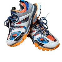 کتونی اورجینال Balenciaga Moulticolor سایز 38.39