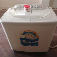 ماشین لباسشویی ۹ نیم کیلو است   در حد نو سالم