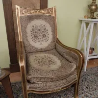 مبل و میز ناهار خوری تمیز