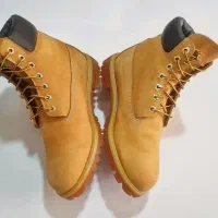 تعدادی بوت تیمبرلند و شهری اورجینال اروپایی