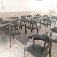 صندلی دانش آموزی دسته دار نشیمن چرم