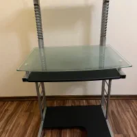 میز کامپیوتر کم جا