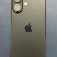 آیفون ۱۶ درحدآک