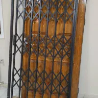 درب ورودی با درب آکاردئونی سالم