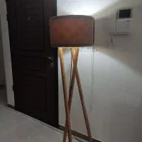 آباژور پایه دار