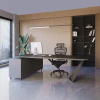 منشی اداری خانم