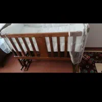 تخت کنار مادر گهواره شو|تخت و سرویس خواب|کرمانشاه, |دیوار