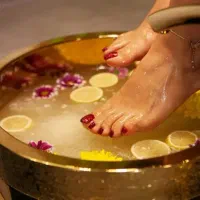 پارافین تراپی وپدیکوروکفسابی پاویژه آقایون وبانوان