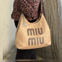 با کیفیت و جادار|کیف، کفش، کمربند|گرگان, |دیوار