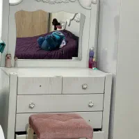 تخت و میز آینه|تخت و سرویس خواب|تهران, نیروی دریایی|دیوار