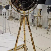 ساعت دیواری و ایستاده