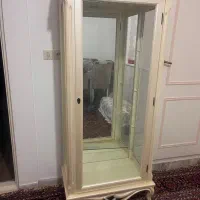 ویترین ۴طبقه کرم سفید،سالم باجنس چوب عالی