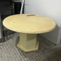 میز چوبی