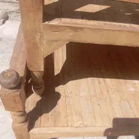 دوعددتخت چوبی بفروش میرسید