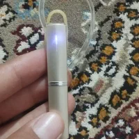 یک عدد هندزفری بلوتوثی درحدنو