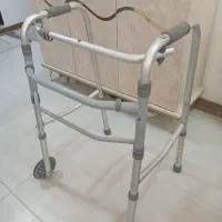 واکرچرخدار تاشو|آرایشی، بهداشتی، درمانی|محمدیه-قزوین, |دیوار