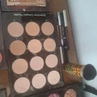 تعدادی سایه تعدادی لوازم ارایش|آرایشی، بهداشتی، درمانی|کرمانشاه, |دیوار