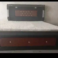 تخت دو نفره با تشک رویال