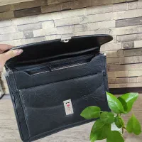 ۶ عدد کیف اداری دانشجویی چرمی تمیز ‌و سالم