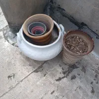 گلدون سفالی در سایز بندی های متفاوت‌