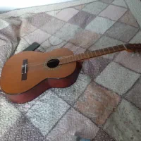 گیتار renome در حد نو