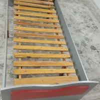 تخت نوجوان پسرانه