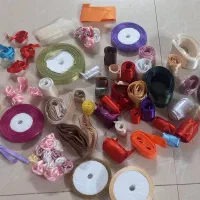 ربان،وسایل ساخت بدلیجات، چرم دوزی، منجوق و کتاب