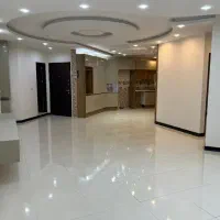 آپارتمان دو خوابه با حیاط