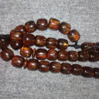 تسبیح کهربا المانی|کلکسیون اشیاء عتیقه|رشت, بوسار|دیوار