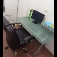 میز تحریر سالم