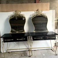 فروش دو دست آینه و کنسول فرفوژه
