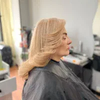 کاشت ترمیم ناخن مژه لیفت میکروبلید کراتین رنگو مش|خدمات آرایشگری و زیبایی|کرج, گوهردشت|دیوار