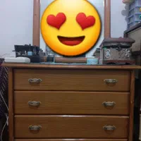 کشو لباس با آینه سالم و زیبا